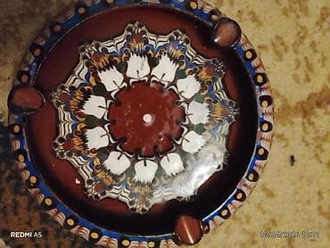 dekor divar: Məhsul: Dekorativ boşqablar və külqabı dəsti Təsvir: - Porcelan — 2