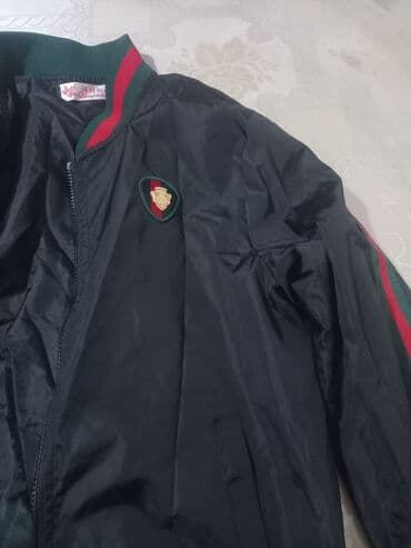 бордовые мужские куртки: Qara bomber ceket M_L - Rəng: qara, yaşıl-qırmızı detallarla - Model — 1