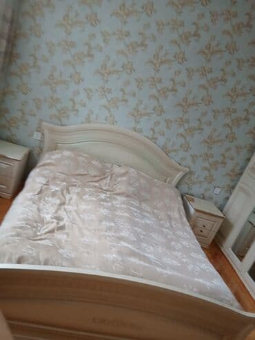 Kreslolar: İkinəfərlik çarpayı — 3