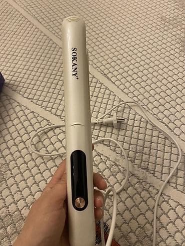 SOKANY saç düzləndirici - Rəng: ağ korpus, qızılı düymə detalları -