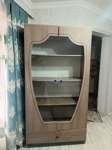 Mağaza arabaları: Şüşəli dolab vitrini — 2