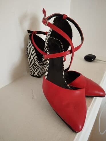 yay ucun qadın ketləri: Tuflilər, Ölçü: 40, rəng - Qırmızı, İşlənmiş — 1