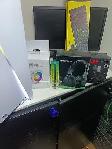 Modemlər və şəbəkə avadanlıqları: RGB işıqlanmaya malik tam oyun kompüteri və aksesuar dəsti əvvala — 3