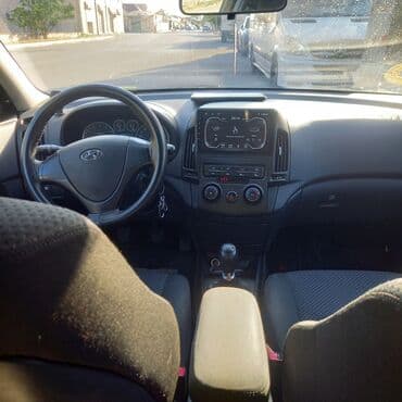 turbo az 06 lar: Hyundai i30: 1.4 l | 2011 il Hetçbek — 9