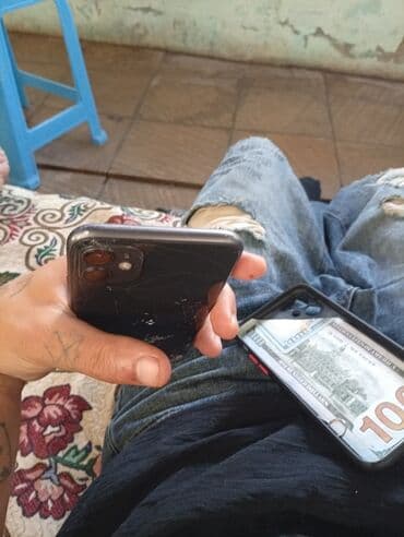 veb kamera: IPhone 11, 64 GB, Qara, Face ID, Simsiz şarj — 2
