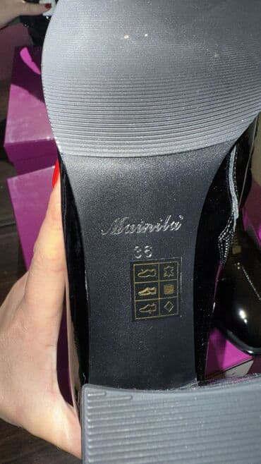 qadın ketləri botlar: Mainila qadın botları - Rəng: qara (parlaq laklı səth) - Ölçü: 36 - — 4