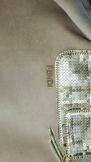 Куртки: Brend paltar 1 dəfə geyinilib heç bir tərəfində cırıq yada ləkə yoxdur — 2