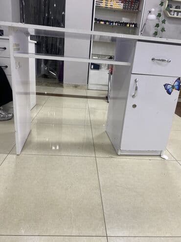 parça şkaflar: Düz masa, Siyirməli, Polkalı, Laminat, Kredit yoxdur — 4