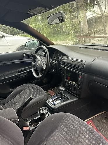 jeep patriot 2008: Volkswagen Passat: 1.8 l | 2000 il Sedan — 5