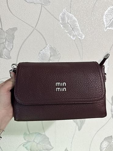 Çantalar: Çiyin çantası, Miu Miu — 2