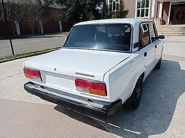 vaz 07 şiti: VAZ 2107 “LADA Riva” sedan - Kuzov: ağ rəng, 4 qapı, klassik künclü — 5