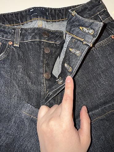 Cinslər: Her bir cins az geyinilib. Asosdan alinib hamisi. 40 olcudur. Belden — 10