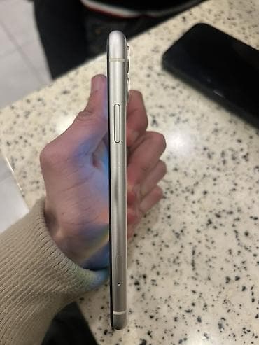 ipad 11: IPhone 11, 64 GB, Ağ, Barmaq izi, Simsiz şarj, Face ID — 3