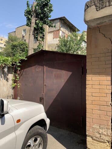qutqaşınlı küçəsi: 20 kv. m, 4 * 7 * 3 Metal Kommunal xətlər qoşulmayıb — 2