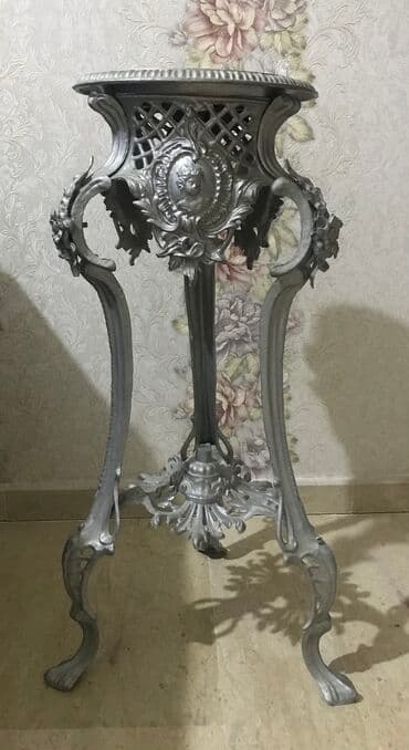 1974 ci ilde alinib.Entiqdir