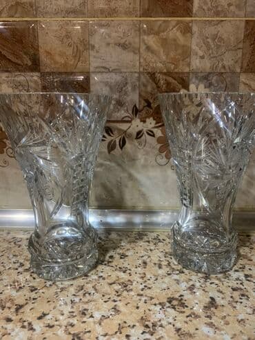 şüşə gülü: Vaza dəsti, Xrustal — 2