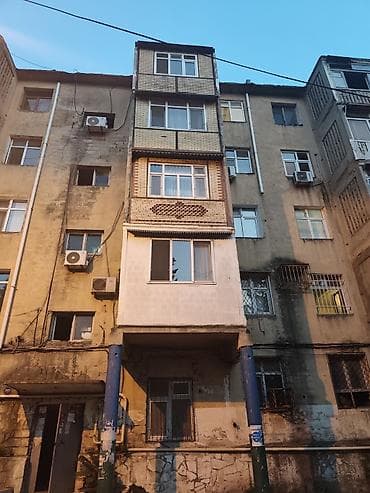 super bag: Bakı, 8-ci kilometr, 4 otaqlı, Köhnə tikili, m. Neftçilər, 80 kv. m — 1