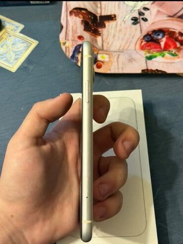 satmaq: IPhone 11, 128 GB, Ağ, Hissə-hissə ödəniş — 4