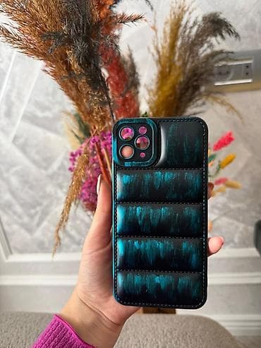 iphon: İphone 11 pro max üçün Yenidir Dizaynlar: 1) Rəngarəng “Vice City” — 4