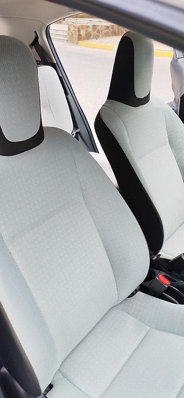 lizinq satilan avtomobiller: Toyota Aqua: 1.5 l | 2020 il Hetçbek — 10