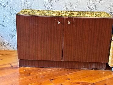 taxta dolab: İşlənmiş, 2 qapılı Künc dolab, Qarderob, paltar dolabı, Rumıniya — 3