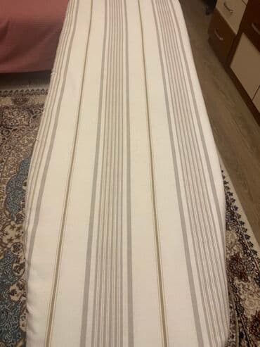 lovhə satılır: Ütü madası satılır Zolaqlı ağ parça örtüyü olan yığcam ütü masası. Bu — 3