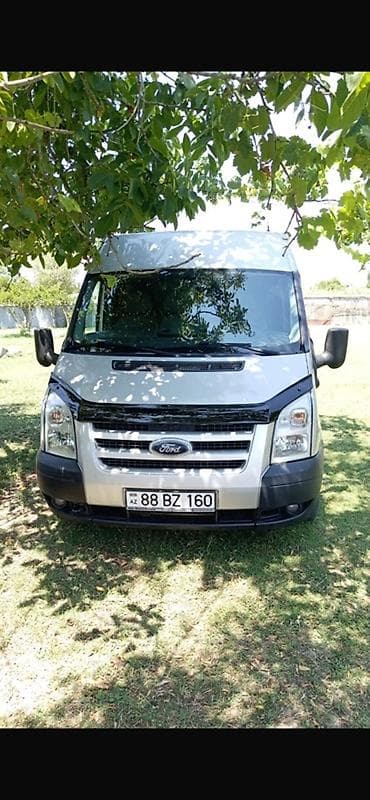 Ford Transit iw axtariram oz mawinimla ferqi yoxdi rayon baki