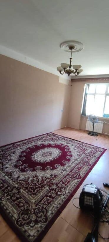 tecili satilan 3 otaqli menziller: Bakı, 3 otaqlı, Köhnə tikili, m. Həzi Aslanov, 70 kv. m — 2