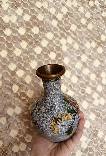 Vazalar: Bir vaza, Mis — 2