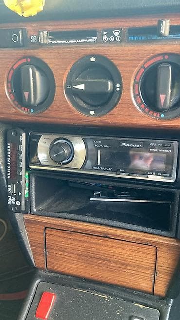 radio satışı: Pioneer avtomobil maqnitofonu – ön panel görüntülüdür. Xüsusiyyətlər — 1