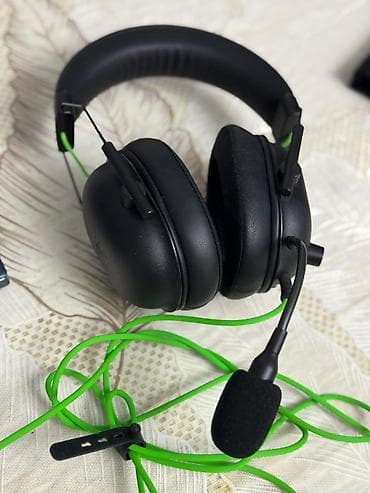 komputer korpus: Razer oyun qulaqlığı və mikrofon dəsti - Tam ölçülü, qulağı əhatə — 1