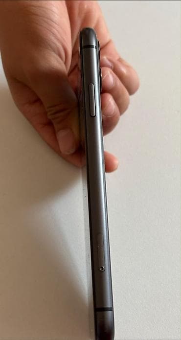 apple watch series 1: IPhone 11, 64 GB, Qara, Simsiz şarj, Face ID — 3