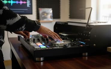 билеты на концерт: DJ Xidməti – Professional Musiqi və Keyfiyyətli Əyləncə Toy, nişan — 1