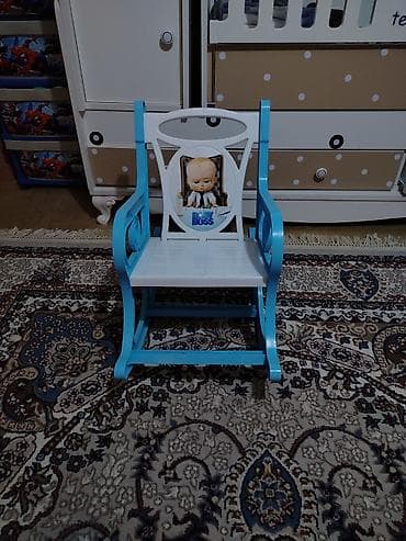 Uşaq yelləncək kreslosu - Material: möhkəm plastik - Rəng: ağ və göy