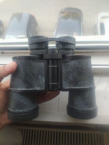 Binokllar: Berkut 8x40 binokl, 122m/1000m ölçüləri ilə uzaq məsafələrdə dəqiq