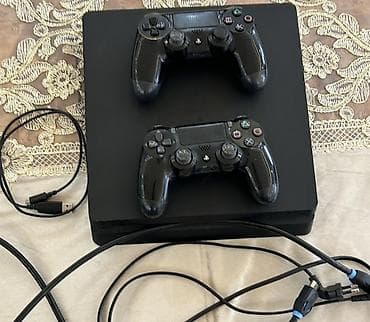 Sony PlayStation 4 (PS4) Slim Komplekt: - PS4 Slim konsolu (qara) - 2