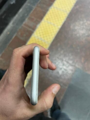 iphone 8 kaça satılır: IPhone 8, Ağ, Barmaq izi — 7