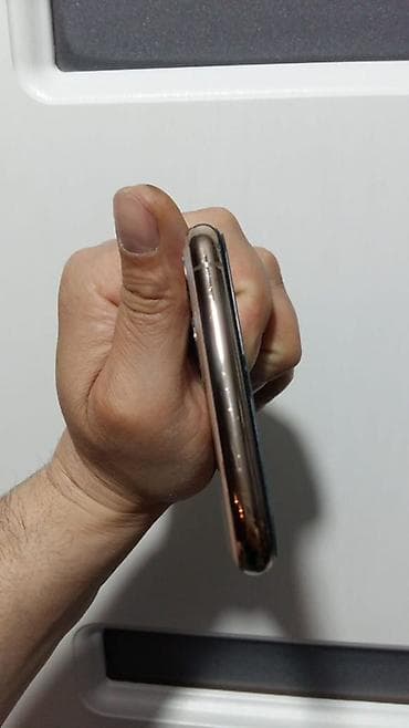 ucuz ayfon telefon: Smartfon – şık qara ön panel və qızılı metal çərçivə Xüsusiyyətlər: - — 3