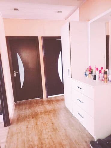 7 8 mkr kiraye evler: Bakı, 4 otaqlı, Köhnə tikili, m. Həzi Aslanov, 95 kv. m — 2