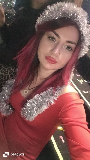 müəllim iş elanları: Madel İş axtariram Mağazada paltar reklami ederem canlı acib Boy 168 — 2