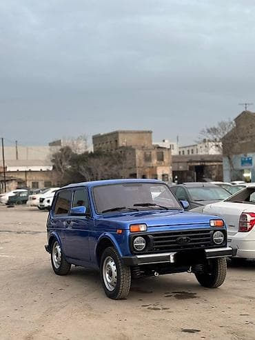 vaz maşın: VAZ (LADA) 4x4 Niva: 1.7 l | 2018 il 120000 km — 1