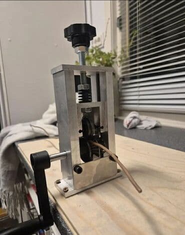 kabeler: Manuel kabel soyucu aparatı - Funksiyası: Elektrik kabellərinin — 3