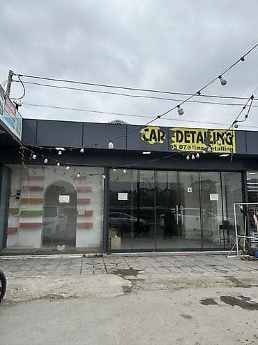 Kiralık/icarəyə verilir – vitraj önlü geniş kommersiya sahəsi - Yol