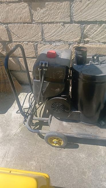 matras yuma: Avtoyuma aparati 4000 azne alinib yenidir tecili pul lazim oldugu ucun — 5