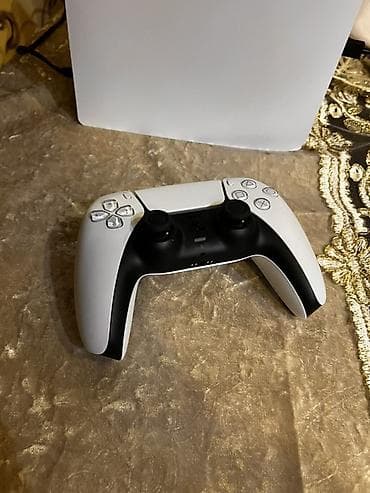 sony a6500: PlayStation 5 Slim 1 TB Oyun Konsolu (Diskli, Ağ) Xüsusiyyətlər: * 1 — 2
