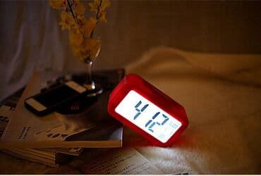 elektron divar saatlari: Divar saatları, Elektron — 11