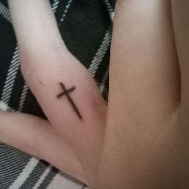 ag dirnaq bezekleri: Xidmət: Kiçik və orta ölçülü döymə dizaynı və tətbiqi Təsvir: - Xətt — 2