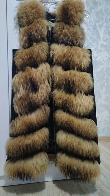 Pencəklər: Kürk jilet 2 defe geyilib yeni alinib 850 azne . S razmerdi. Wp — 2
