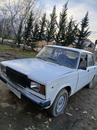 VAZ (LADA) 2107: 1.5 l | Sedan