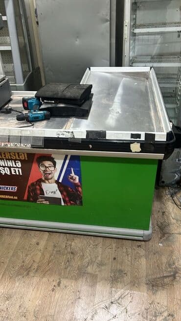 Məhsulların ödənişi üçün nəzərdə tutulmuş sayğac. Üst səthi metal lalafo.az -da Məhsulların ödənişi üçün nəzərdə tutulmuş sayğac. Üst səthi metal